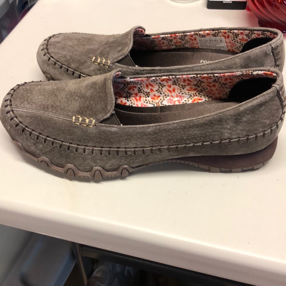Skechers relaxed fit memory foam suede slip on’s